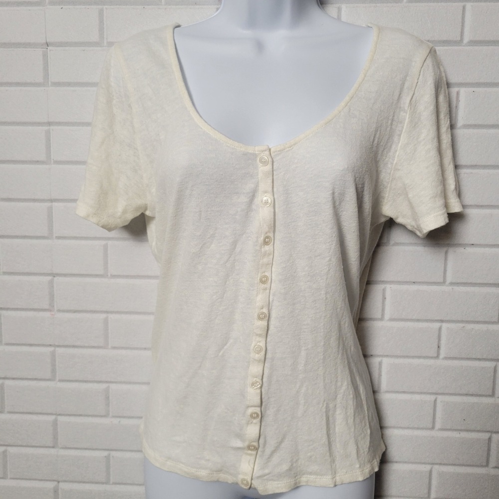 Sezane Milo T-Shirt Ecru Button Front Scoop Neck Minimalist Capsule Neutral